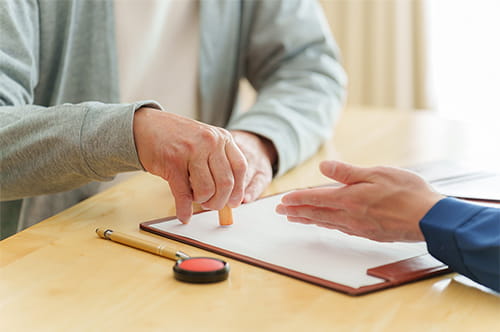 訪問販売でリフォーム契約してしまった！ 取り消しできる？ お金は戻ってくる？